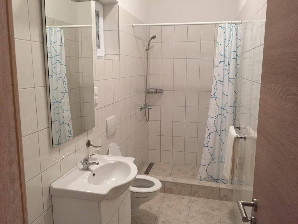 Apartments Meeresblick Цриквеница Номер фото