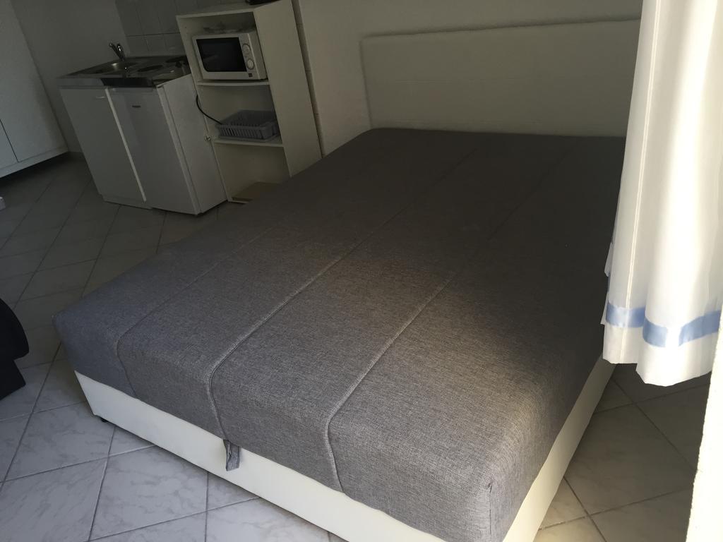 Apartments Meeresblick Цриквеница Экстерьер фото
