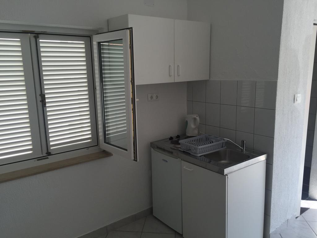 Apartments Meeresblick Цриквеница Экстерьер фото